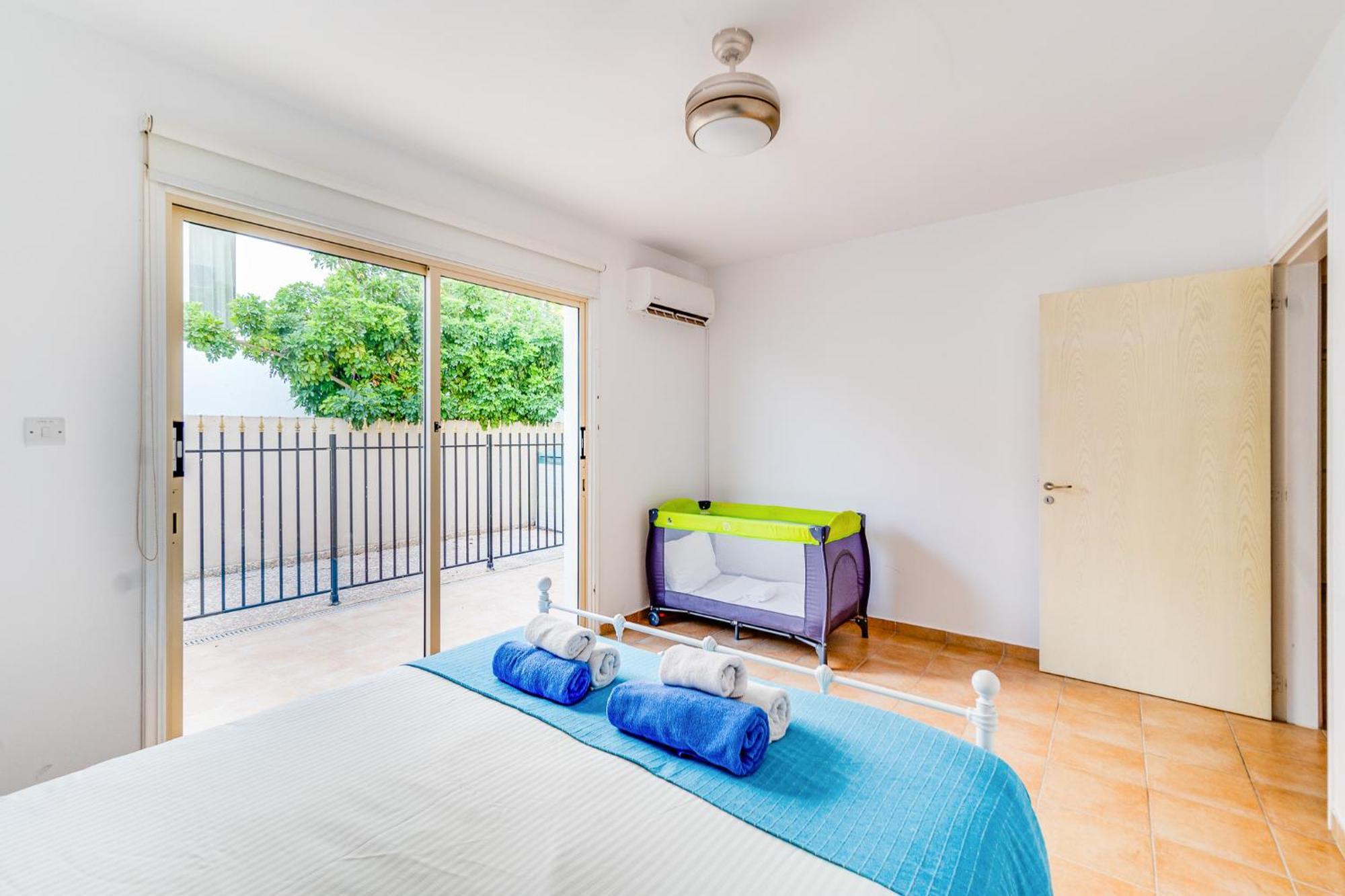 Beach Front Villa Mer Blu By Ezoria Villas Coral Bay Eksteriør billede