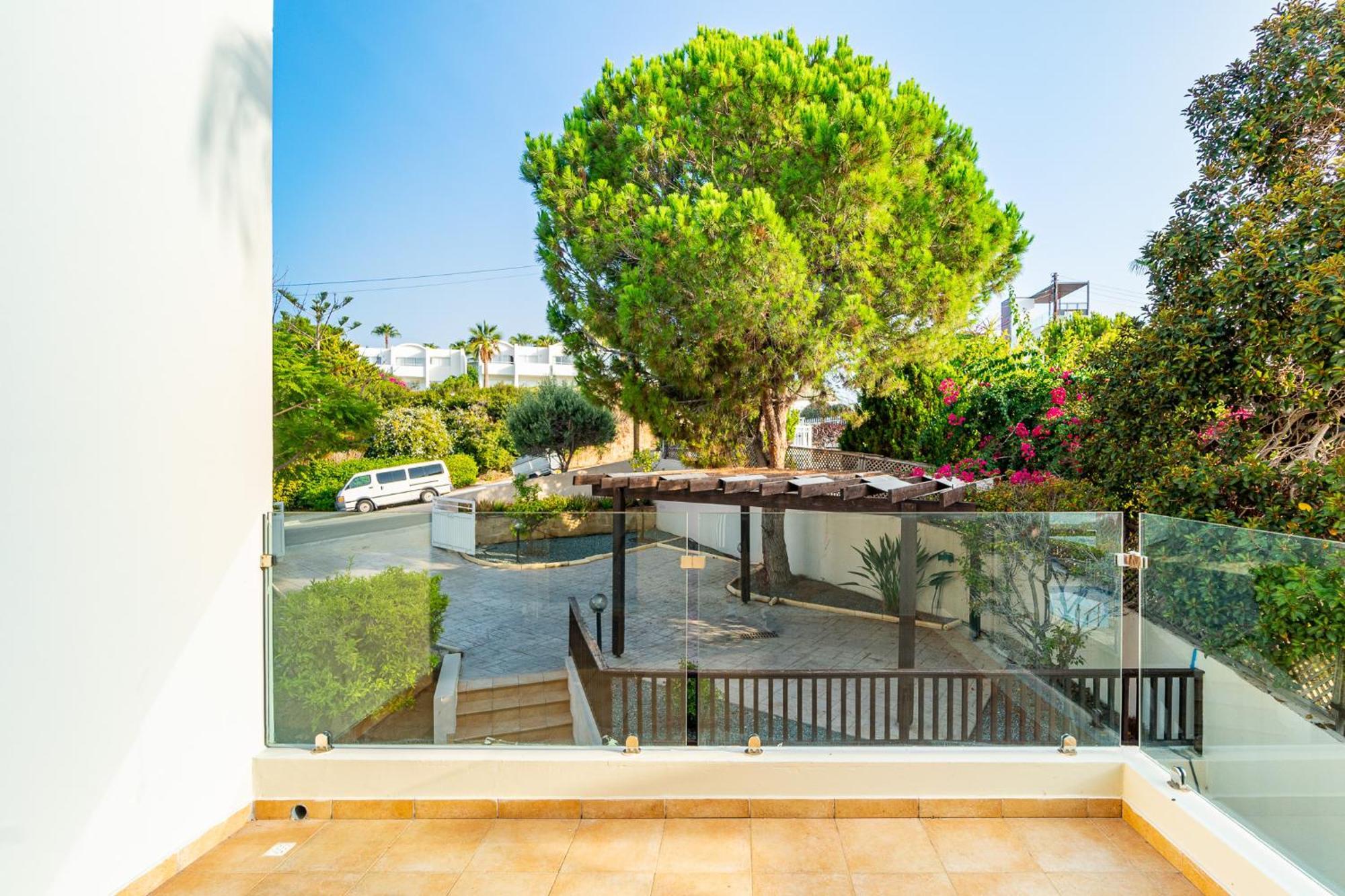 Beach Front Villa Mer Blu By Ezoria Villas Coral Bay Eksteriør billede